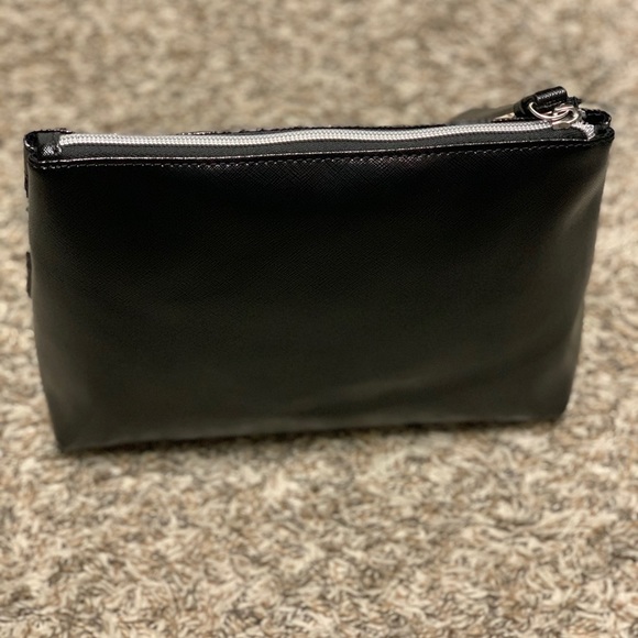 🌻4/$25 Victoria’s Secret Sparkle Clutch - Picture 3 of 3